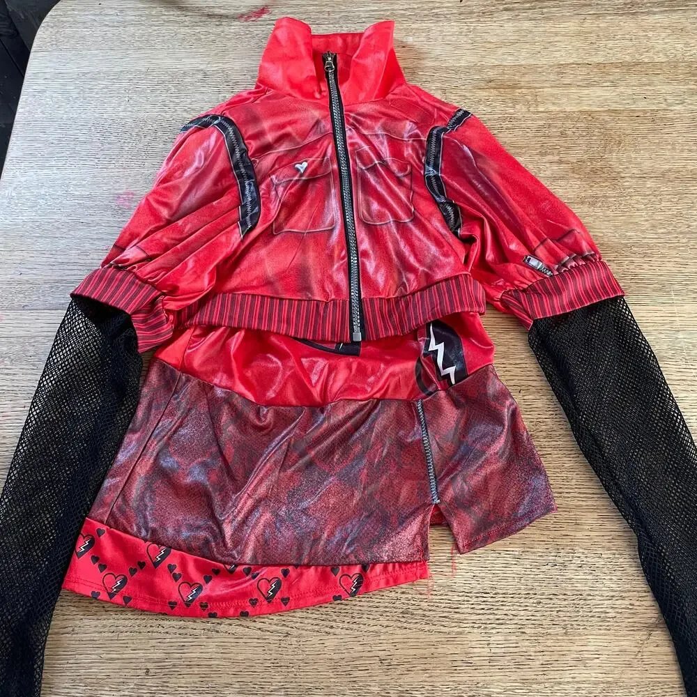 Disney Descendants 4 Rise of Red Halloween Costume Size M 8-10
